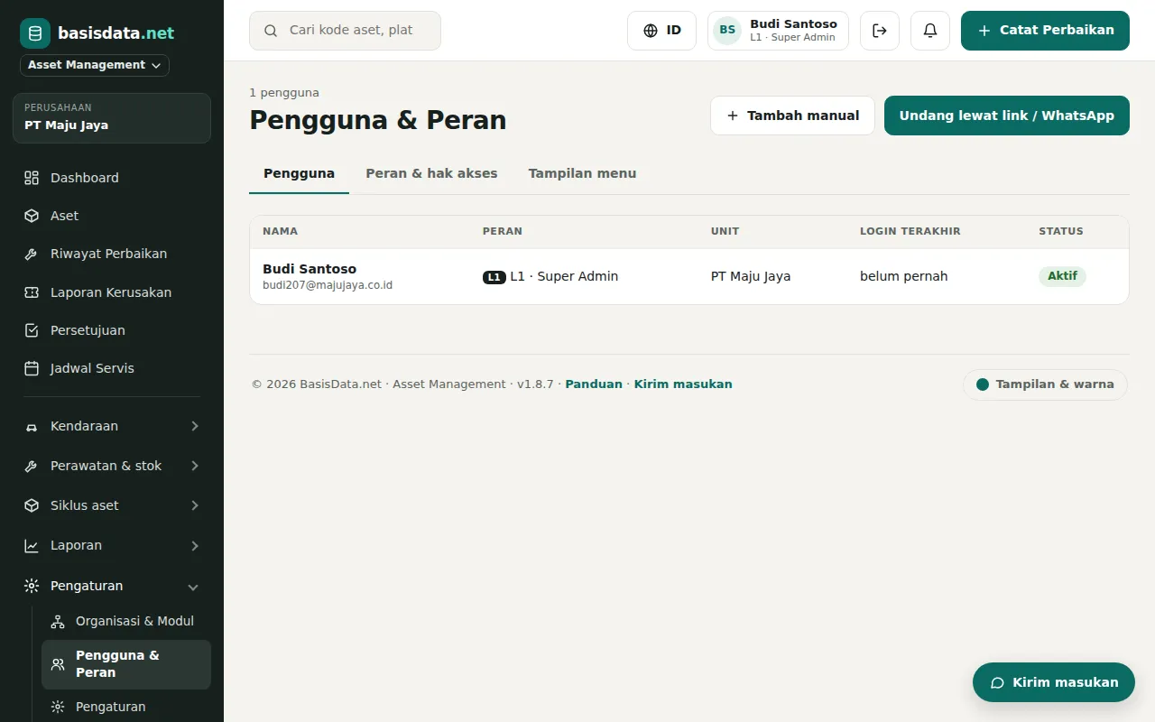 In Users, click Invite via link or WhatsApp.
